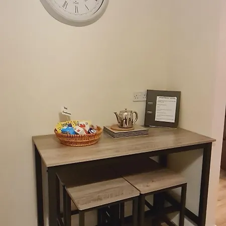 Farnaught Apartment, Lough Rynn, Mohill شقة Farnaght