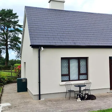 Farnaught Apartment, Lough Rynn, Mohill شقة *